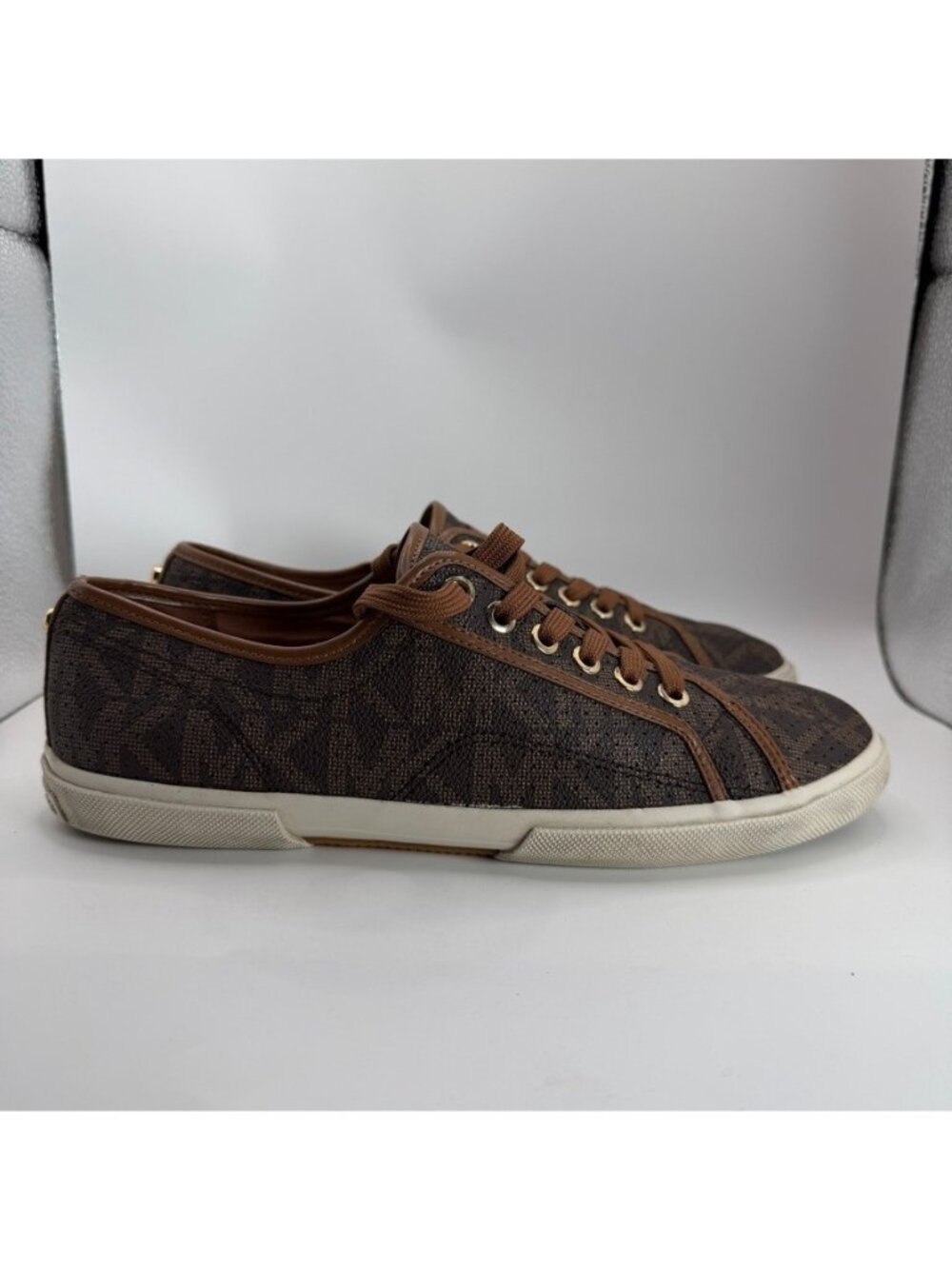 Michael Kors Boerum Sneakers Women Size 8.5 Brown Monogram Canvas Lace Up